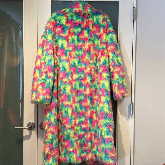 Rainbow Faux Fur coat - Club Exx by Dollskill - Picture 4 of 4